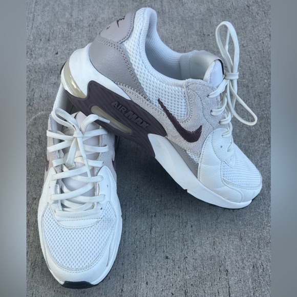 Nike Shoes - Nike Air Max Women's Sneakers